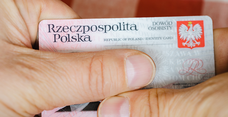 持有波兰身份证的人